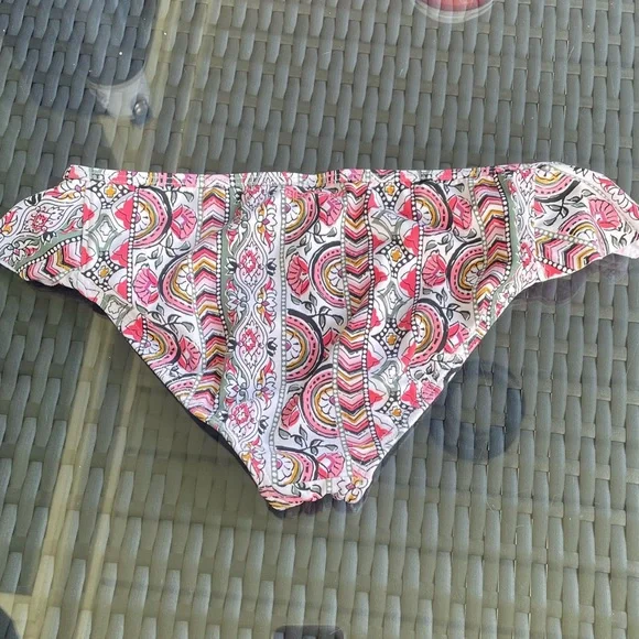 Pattern Kids Bikini Set - Picture 2 of 3